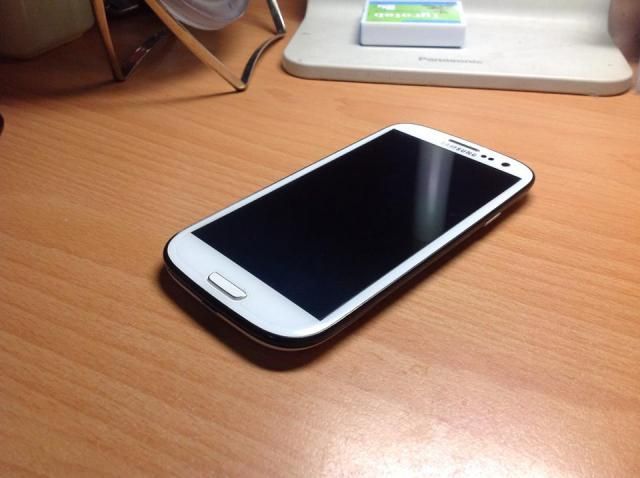 Iphone 5 16GB QT black new 99% +  Iphone 4 32GB Black QT + Galaxy S3 i9300 - 5
