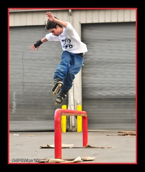 IMAGE: http://i201.photobucket.com/albums/aa129/AtlPikMan/D300/Photo%20Walk/DSC_6191.jpg