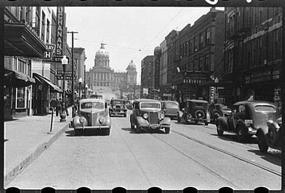 Des-Moines-downtown-1940.jpg