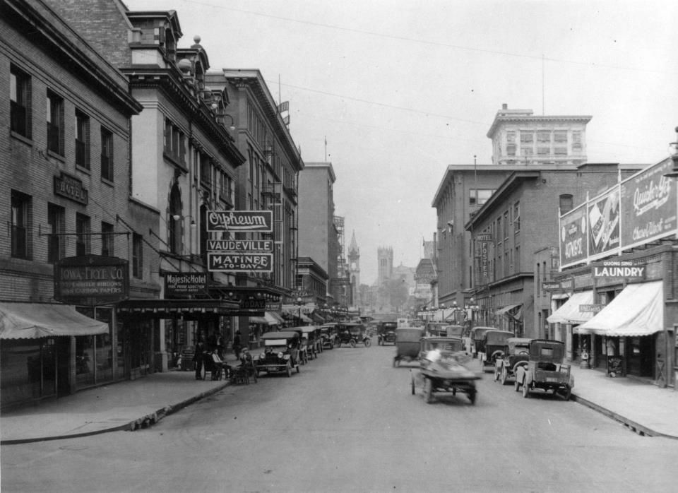 OrpheumTheater8thandMulberrylookingnorth1919.jpg