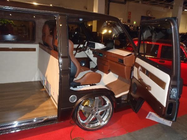 http://i201.photobucket.com/albums/aa179/alandsvwklubb/american%20carshow%202011%20helsingfors/P4240140.jpg