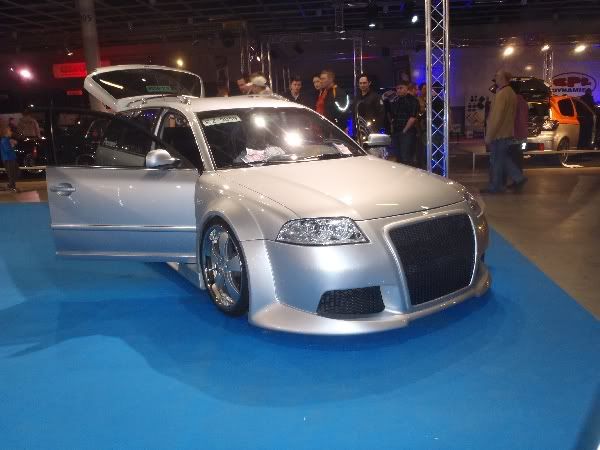 http://i201.photobucket.com/albums/aa179/alandsvwklubb/american%20carshow%202011%20helsingfors/P4240250.jpg
