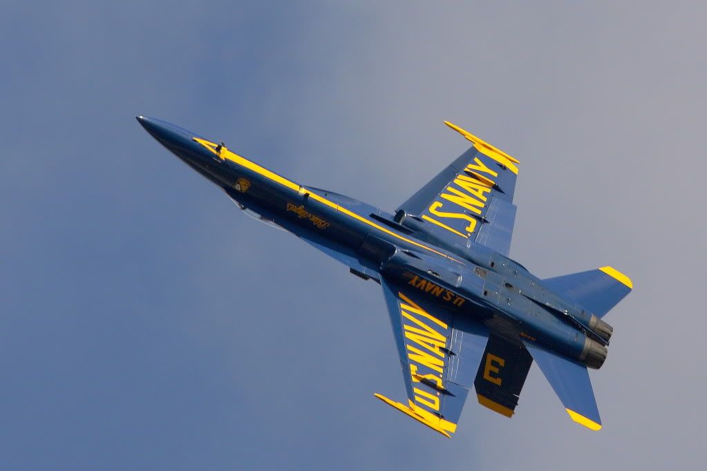 IMAGE: http://i201.photobucket.com/albums/aa182/hbpatter83/Blue_Angels.jpg