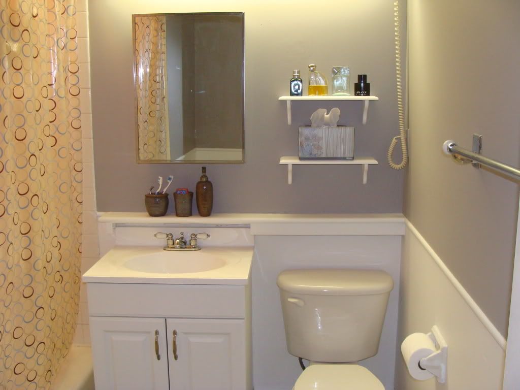 Bathroom001.jpg picture by adsank