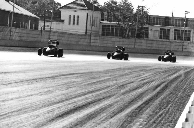 TURN4HOOSIERHUNDRED3.jpg picture by brian26_photos_2007