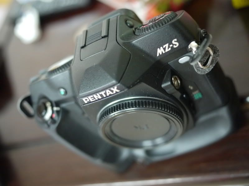 pentax mz-s with grip