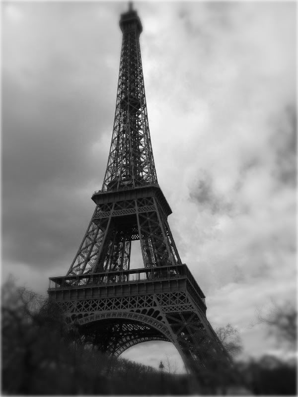 Black And White Eiffel Tower Wallpaper. Eiffel Tower Image