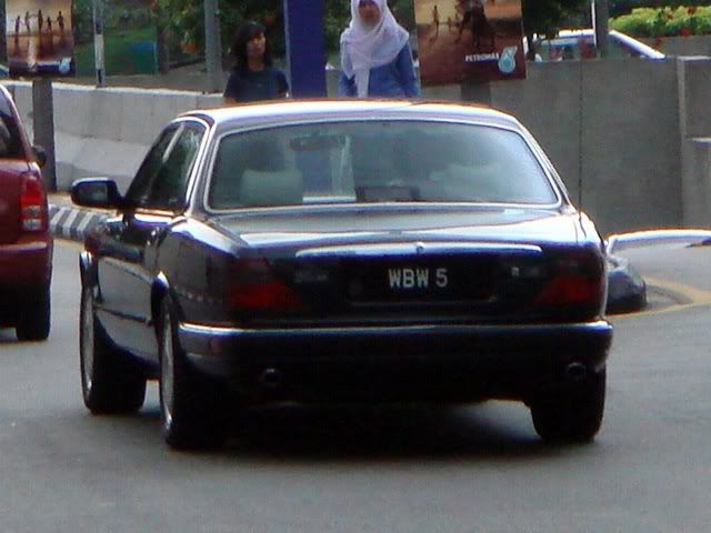 kereta jaguar