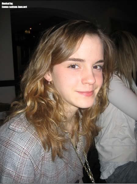 Obrázek “http://i201.photobucket.com/albums/aa46/EmmaWatsonsWorld/Other/so_02.jpg” nelze zobrazit, protože obsahuje chyby. Obrázek “http://i201.photobucket.com/albums/aa46/EmmaWatsonsWorld/Other/so_02.jpg” nelze zobrazit, protože obsahuje chyby.