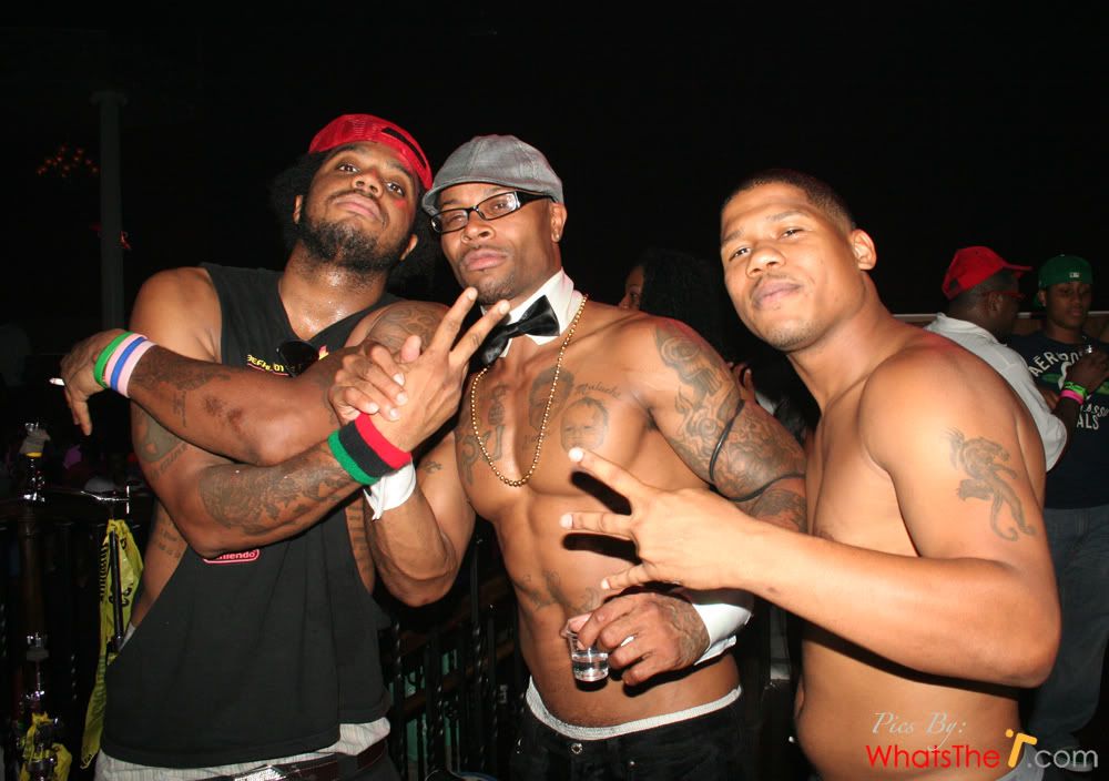 http://i201.photobucket.com/albums/aa71/whatsthet/IMG_0895.jpg