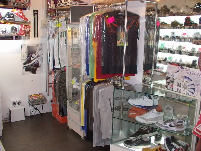 баскетбольные кроссовки Nike 417098/001 498 SMS LEBRON VIII 417098-001 Зима 2010 Мужские Кожа быка Nike / nike Зима 2010 Высокая Бетонная поверхность вне помещения LBJ Воздушная подушка Кожа быка Мужские Износостойкая резина Амортизация
