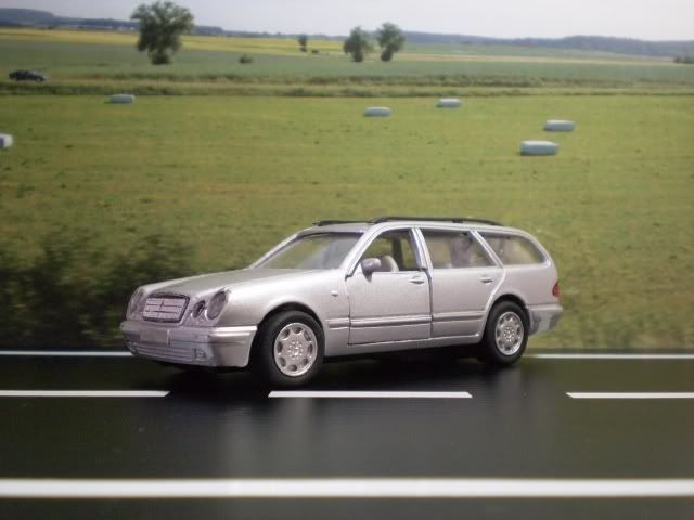 Mercedes - Benz E230