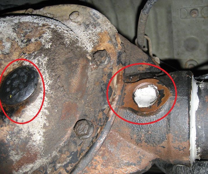 Is this a pinion seal leak or something else? - Jeep ...